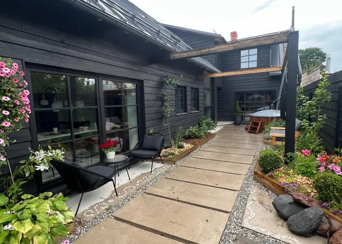 Black House Holiday home